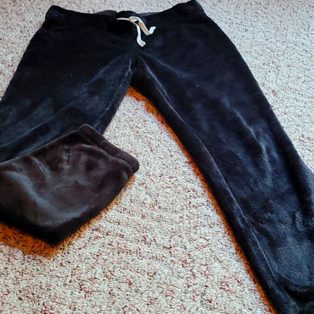 SO faux fur lounge pants